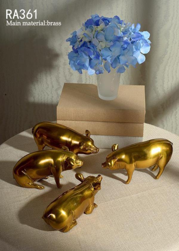 Gilt Bronze Handmade Pigs Set Of 4 - westmenlights