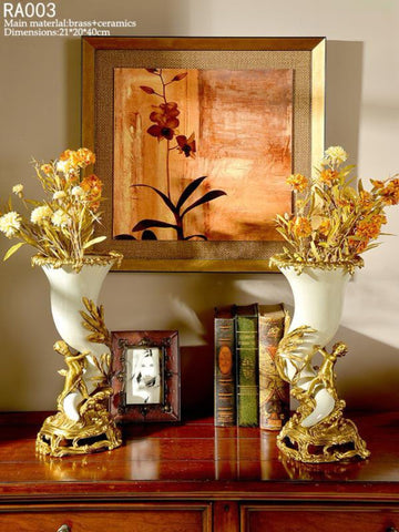 Handmade Luxurious Porcelain Brass Vase Centerpiece -  westmenlights